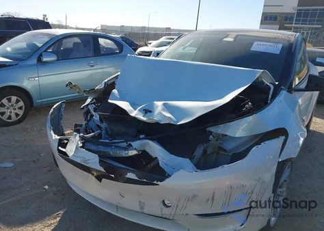 2023 Tesla Model Y Awd/Long Range Dual Motor All-Wheel Drive из США, поврежденный, VIN 7SAYGDEE5PA066226